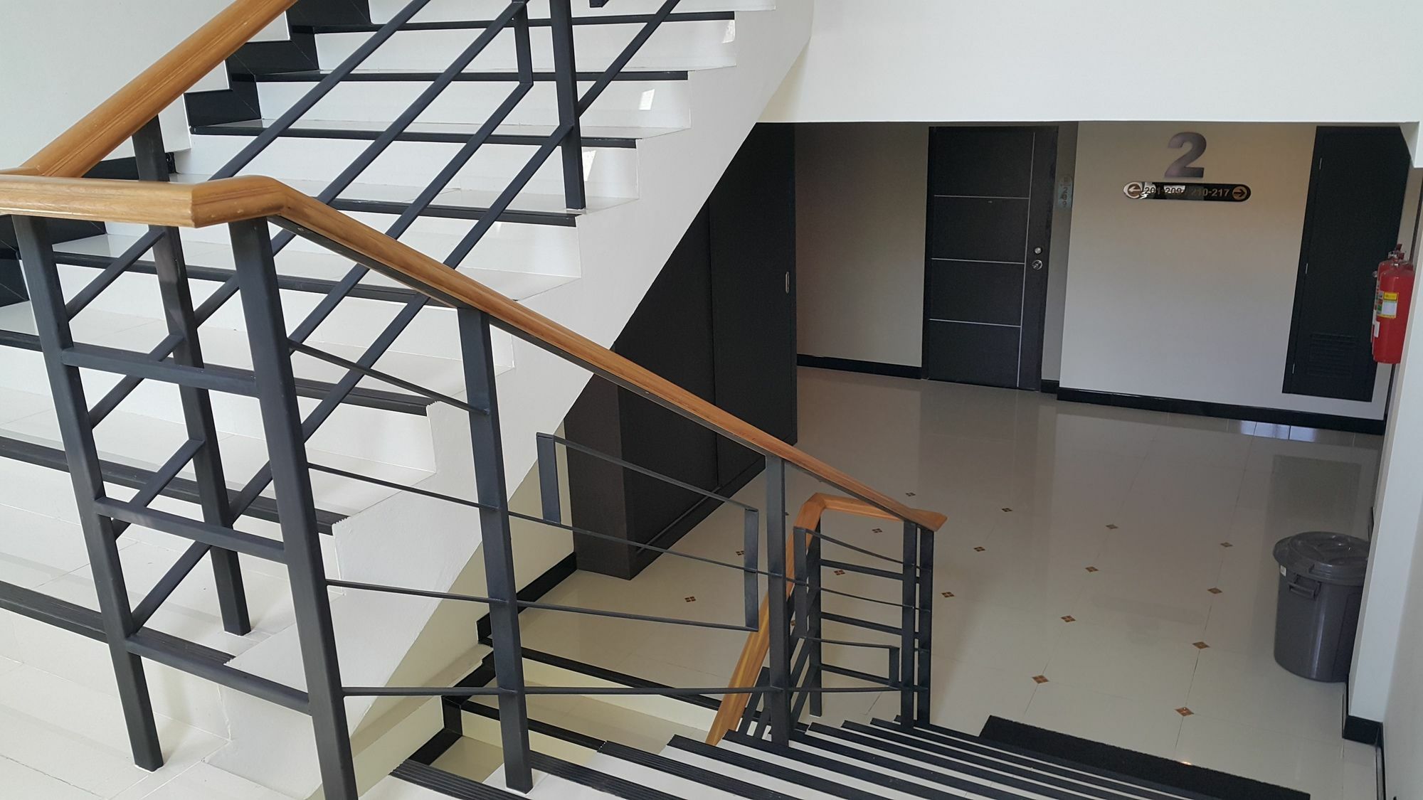 B Space Residence Nong Prue Exterior foto