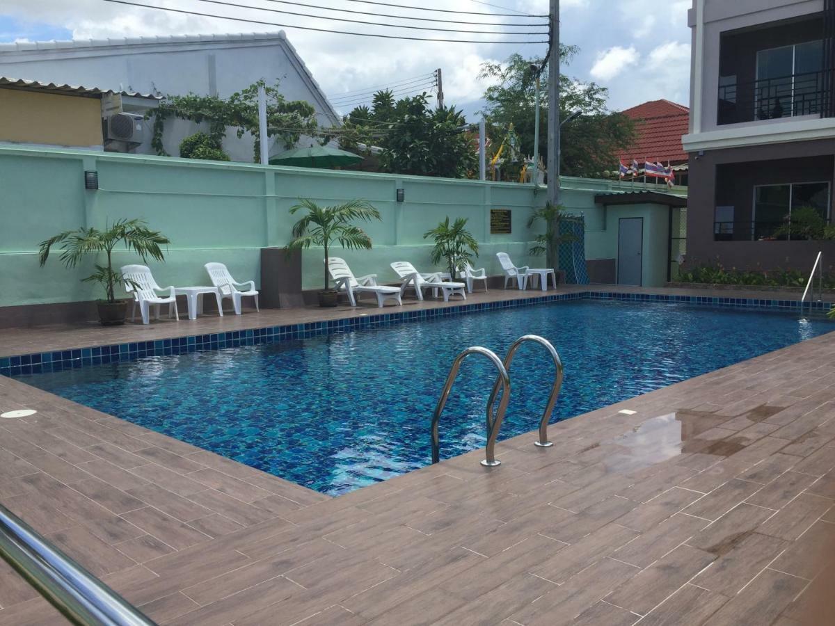 B Space Residence Nong Prue Exterior foto